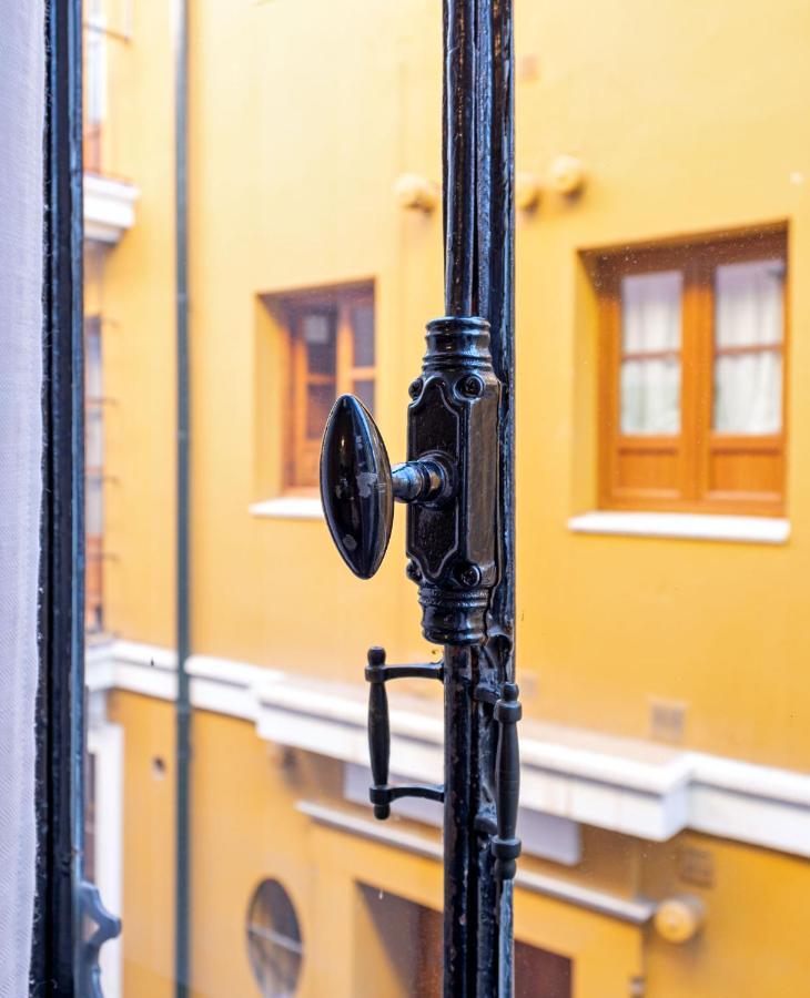 Ohliving Cathedral Apartment Sevilla Bagian luar foto